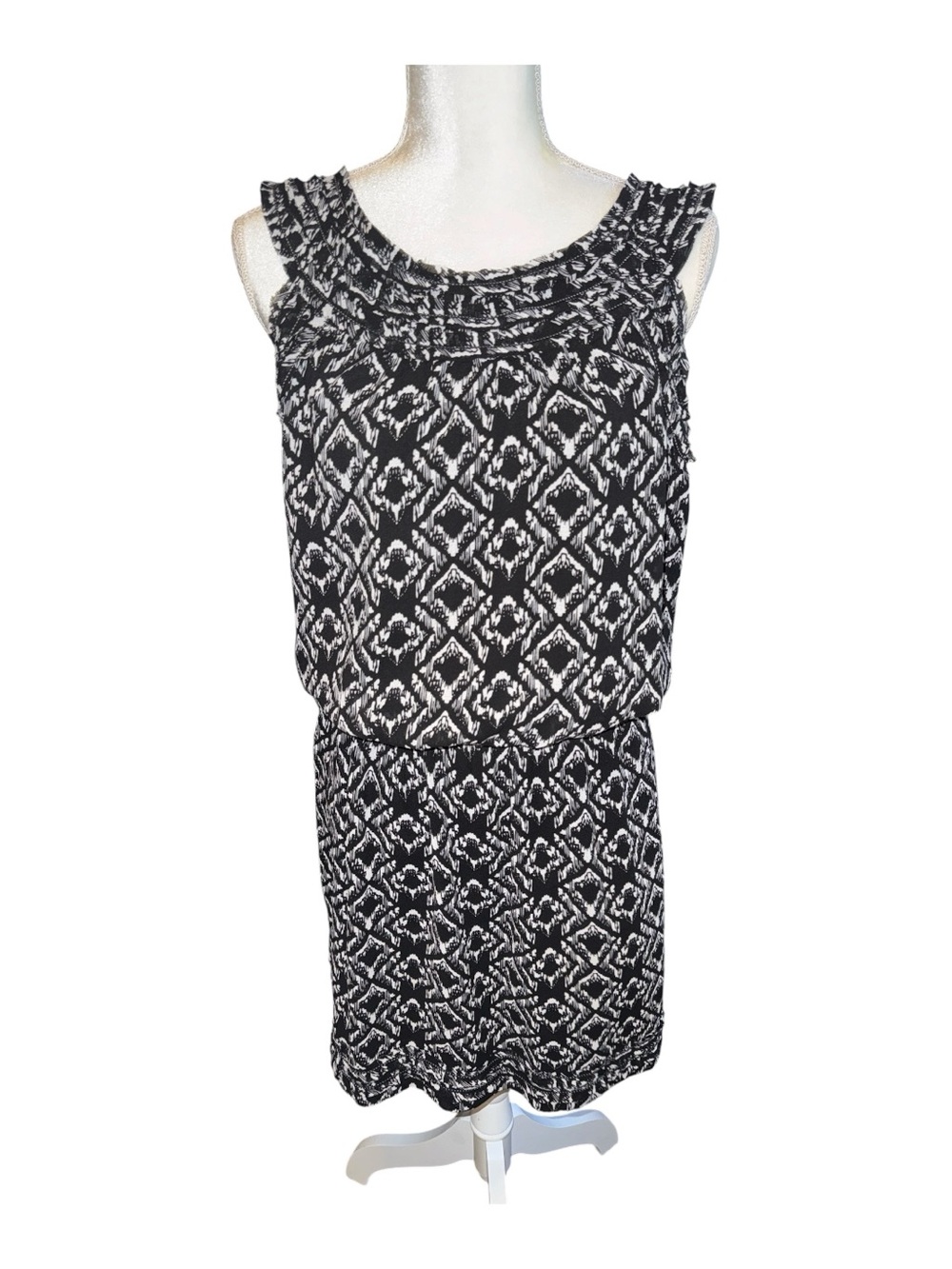 Max Studio Women’s Sleeveless Geometric Print Empire Waist Dress #146